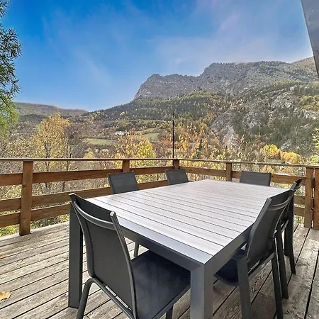 En Bois Avec Tres Belle Vue Sur La Montagne Chalet *