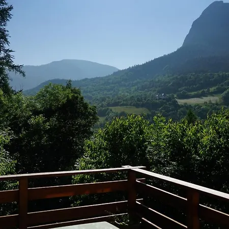 En Bois Avec Tres Belle Vue Sur La Montagne Alpesi faház *