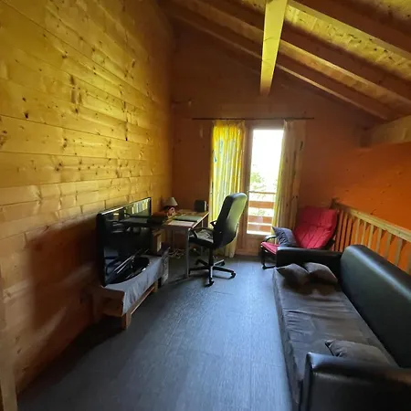 En Bois Avec Très Belle Vue Sur La Montagne Chalet Colmars