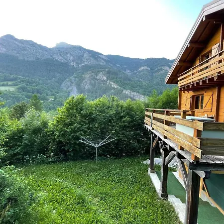 Chalet En Bois Avec Tres Belle Vue Sur La Montagne Colmars
