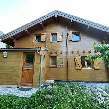 En Bois Avec Très Belle Vue Sur La Montagne * Colmars