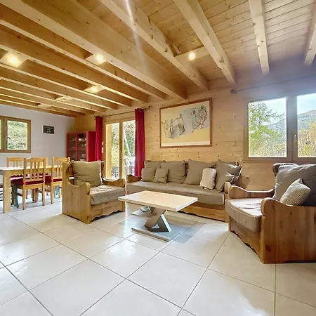 En Bois Avec Très Belle Vue Sur La Montagne Chalet Colmars