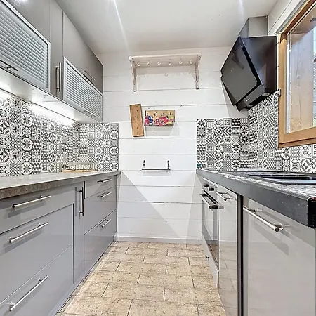 Chalet En Bois Avec Très Belle Vue Sur La Montagne *