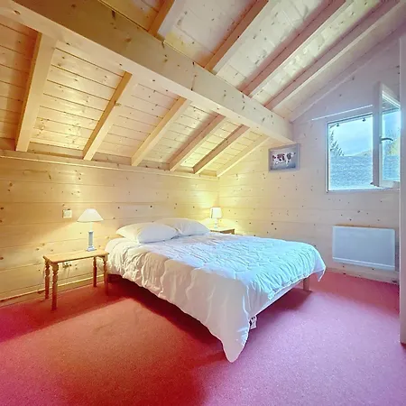 En Bois Avec Très Belle Vue Sur La Montagne * Colmars